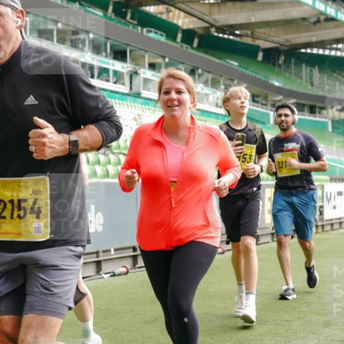 13.09.2026 - 21. swb-Marathon Bremen Michael Burmester http://msf.ph/oto/10475503 13.09.2026 10:38:50 Laufen im Stadion 10090, 10091, 10135, 10138, 10139, 10168, 10188, 10190, 10204, 10205, 10217, 10229, 10238, 10259, 10260, 10273, 10274, 10279, 10280, 10283, 10305, 10314, 10323, 10360, 10363, 10364, 10370, 10375, 10376, 10378, 10404, 10432, 10457, 10465, 10469, 10488, 10493, 10501, 10505, 10510, 10511, 10526, 10556, 10576, 10595, 10598, 10609, 10616, 10619, 10630, 10645, 10654, 10661, 10662, 10664, 10674, 10681, 10682, 10686, 10695, 10697, 10712, 10743, 10802, 10823 meine-sportfotos.de