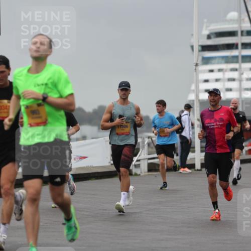 13.09.2026 - Kiel Lauf Andreas Tolksdorf http://msf.ph/oto/10475505 13.09.2026 11:47:48 Kiellinie 4, 10341, 9400, 11506 meine-sportfotos.de
