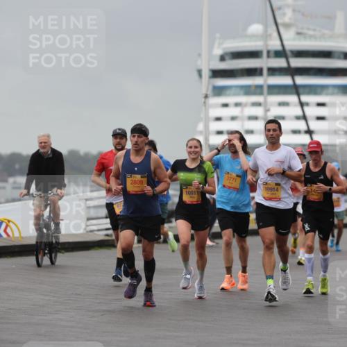 13.09.2026 - Kiel Lauf Andreas Tolksdorf http://msf.ph/oto/10475557 13.09.2026 11:47:54 Kiellinie 195, 3771, 10914, 2809, 10911, 142, 3, 4923 meine-sportfotos.de