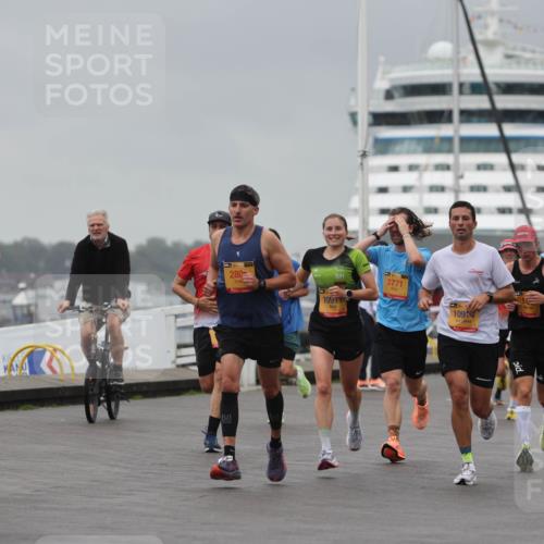 13.09.2026 - Kiel Lauf Andreas Tolksdorf http://msf.ph/oto/10475562 13.09.2026 11:47:54 Kiellinie 34, 195, 280, 1097, 3771, 10914, 3, 4923 meine-sportfotos.de