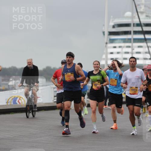 13.09.2026 - Kiel Lauf Andreas Tolksdorf http://msf.ph/oto/10475565 13.09.2026 11:47:54 Kiellinie 4, 195, 280, 10911, 3771, 10914, 3 meine-sportfotos.de