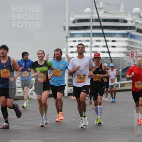 13.09.2026 - Kiel Lauf Andreas Tolksdorf http://msf.ph/oto/10475592 13.09.2026 11:47:55 Kiellinie 2809, 9750, 10911, 3771, 10914, 3, 1429, 4923, 511 meine-sportfotos.de
