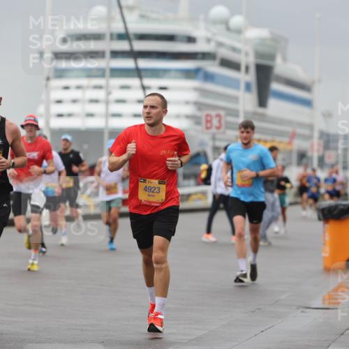 13.09.2026 - Kiel Lauf Andreas Tolksdorf http://msf.ph/oto/10475637 13.09.2026 11:47:57 Kiellinie 10914, 4923, 3 meine-sportfotos.de