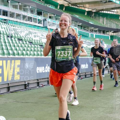 13.09.2026 - 21. swb-Marathon Bremen Michael Burmester http://msf.ph/oto/10475662 13.09.2026 13:16:39 Laufen im Stadion 134, 143, 153, 231, 263, 267, 271, 449, 588, 598, 612, 653, 990, 1057, 1185, 1312, 1465, 1539, 1813, 1825, 1874, 1987, 2013, 2067, 2096, 2218, 2235, 2259, 2351, 2359, 2363, 2381, 2385, 2386, 2389, 2468, 2532, 2550, 2562, 2579, 2586, 2655, 2664, 2667, 2678, 2698, 2760, 2778, 2783, 2797, 2799, 2821, 2846, 2859, 2874, 2974, 2996, 3001, 3075, 3104, 3133, 3157, 3165, 3185, 3195, 3213, 3237, 3265, 3314, 3331, 3366, 3382, 3387, 3479, 3486, 3501, 3506, 3512, 3829 meine-sportfotos.de