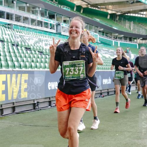 13.09.2026 - 21. swb-Marathon Bremen Michael Burmester http://msf.ph/oto/10475668 13.09.2026 13:16:39 Laufen im Stadion 134, 143, 153, 231, 263, 267, 271, 449, 588, 598, 612, 653, 990, 1057, 1185, 1312, 1465, 1539, 1813, 1825, 1874, 1987, 2013, 2067, 2096, 2218, 2235, 2259, 2351, 2359, 2363, 2381, 2385, 2386, 2389, 2468, 2532, 2550, 2562, 2579, 2586, 2655, 2664, 2667, 2678, 2698, 2760, 2778, 2783, 2797, 2799, 2821, 2846, 2859, 2874, 2974, 2996, 3001, 3075, 3104, 3133, 3157, 3165, 3185, 3195, 3213, 3237, 3265, 3314, 3331, 3366, 3382, 3387, 3479, 3486, 3501, 3506, 3512, 3829 meine-sportfotos.de
