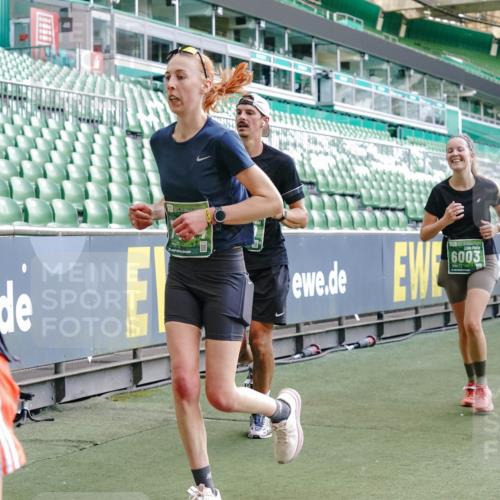 13.09.2026 - 21. swb-Marathon Bremen Michael Burmester http://msf.ph/oto/10475702 13.09.2026 13:16:40 Laufen im Stadion 134, 143, 153, 231, 263, 267, 271, 449, 588, 598, 612, 653, 990, 1057, 1185, 1312, 1465, 1539, 1813, 1825, 1874, 1987, 2013, 2067, 2096, 2218, 2235, 2259, 2351, 2359, 2363, 2381, 2385, 2386, 2389, 2468, 2532, 2550, 2562, 2579, 2586, 2655, 2664, 2667, 2678, 2698, 2760, 2778, 2783, 2797, 2799, 2821, 2846, 2859, 2874, 2974, 2984, 2996, 3001, 3075, 3104, 3133, 3157, 3165, 3185, 3195, 3213, 3237, 3265, 3314, 3331, 3366, 3382, 3387, 3479, 3486, 3501, 3506, 3512, 3829 meine-sportfotos.de