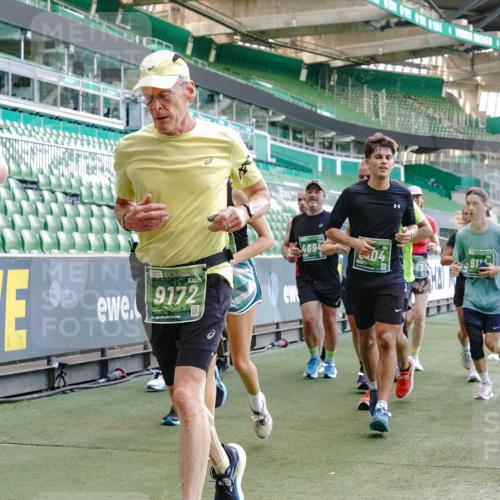 13.09.2026 - 21. swb-Marathon Bremen Michael Burmester http://msf.ph/oto/10475794 13.09.2026 13:16:42 Laufen im Stadion 134, 143, 153, 231, 263, 267, 271, 449, 588, 598, 612, 653, 990, 1057, 1185, 1312, 1465, 1539, 1813, 1825, 1874, 1987, 2013, 2067, 2096, 2218, 2259, 2351, 2363, 2381, 2385, 2386, 2389, 2468, 2532, 2550, 2562, 2579, 2586, 2655, 2664, 2667, 2678, 2698, 2760, 2778, 2783, 2797, 2799, 2821, 2846, 2859, 2874, 2974, 2984, 2996, 3001, 3075, 3104, 3133, 3157, 3165, 3185, 3195, 3213, 3237, 3265, 3314, 3331, 3366, 3382, 3387, 3479, 3486, 3501, 3506, 3512, 3829 meine-sportfotos.de