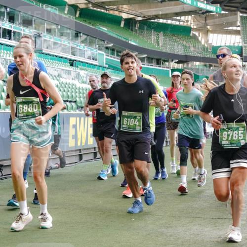13.09.2026 - 21. swb-Marathon Bremen Michael Burmester http://msf.ph/oto/10475808 13.09.2026 13:16:42 Laufen im Stadion 134, 143, 153, 231, 263, 267, 271, 449, 588, 598, 612, 653, 990, 1057, 1185, 1312, 1465, 1539, 1813, 1825, 1874, 1987, 2013, 2067, 2096, 2218, 2259, 2351, 2363, 2381, 2385, 2386, 2389, 2468, 2532, 2550, 2562, 2579, 2586, 2655, 2664, 2667, 2678, 2698, 2760, 2778, 2783, 2797, 2799, 2821, 2846, 2859, 2874, 2974, 2984, 2996, 3001, 3075, 3104, 3133, 3157, 3165, 3185, 3195, 3213, 3237, 3265, 3314, 3331, 3366, 3382, 3387, 3479, 3486, 3501, 3506, 3512, 3829 meine-sportfotos.de