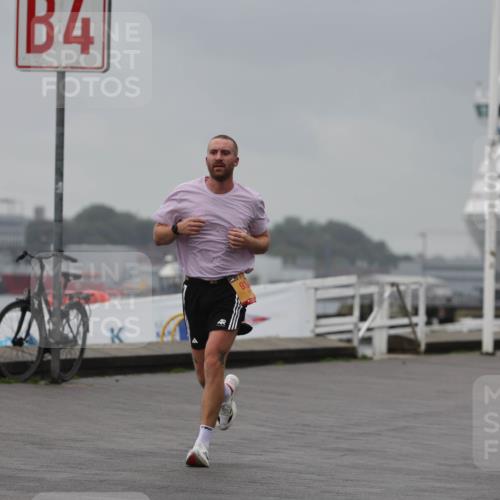 13.09.2026 - Kiel Lauf Andreas Tolksdorf http://msf.ph/oto/10475825 13.09.2026 11:48:20 Kiellinie 4, 9451 meine-sportfotos.de