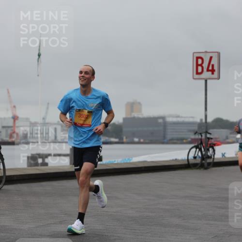 13.09.2026 - Kiel Lauf Andreas Tolksdorf http://msf.ph/oto/10475976 13.09.2026 11:48:32 Kiellinie 1, 39, 3502, 4 meine-sportfotos.de