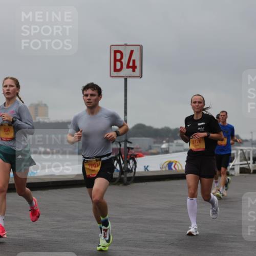 13.09.2026 - Kiel Lauf Andreas Tolksdorf http://msf.ph/oto/10476012 13.09.2026 11:48:34 Kiellinie 894, 4, 7097, 8170 meine-sportfotos.de