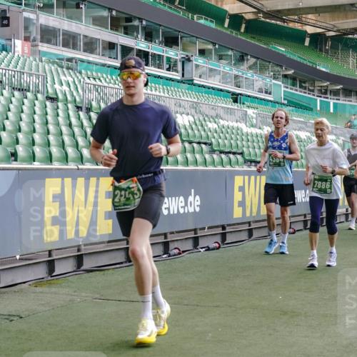 13.09.2026 - 21. swb-Marathon Bremen Michael Burmester http://msf.ph/oto/10476135 13.09.2026 13:16:51 Laufen im Stadion 134, 143, 153, 231, 267, 271, 449, 588, 598, 612, 653, 990, 1057, 1185, 1312, 1424, 1425, 1465, 1539, 1790, 1813, 1825, 1874, 1987, 2013, 2067, 2096, 2218, 2259, 2351, 2363, 2381, 2385, 2386, 2389, 2419, 2468, 2532, 2550, 2562, 2579, 2586, 2601, 2655, 2664, 2667, 2678, 2698, 2778, 2797, 2799, 2821, 2846, 2874, 2974, 2984, 2996, 3001, 3075, 3104, 3133, 3157, 3165, 3180, 3185, 3195, 3213, 3237, 3265, 3314, 3331, 3337, 3366, 3382, 3387, 3421, 3431, 3479, 3486, 3501, 3506, 3512 meine-sportfotos.de