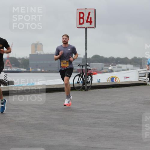 13.09.2026 - Kiel Lauf Andreas Tolksdorf http://msf.ph/oto/10476148 13.09.2026 11:48:48 Kiellinie 12636, 4, 8453, 1627 meine-sportfotos.de