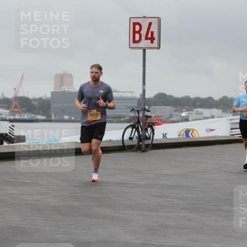 13.09.2026 - Kiel Lauf Andreas Tolksdorf http://msf.ph/oto/10476158 13.09.2026 11:48:48 Kiellinie 73705, 12636, 8453, 4, 1627 meine-sportfotos.de