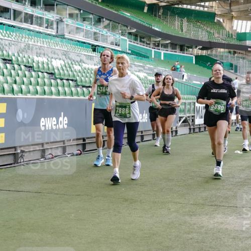 13.09.2026 - 21. swb-Marathon Bremen Michael Burmester http://msf.ph/oto/10476175 13.09.2026 13:16:52 Laufen im Stadion 134, 143, 153, 231, 267, 271, 449, 588, 598, 612, 653, 990, 1057, 1185, 1312, 1424, 1425, 1465, 1539, 1790, 1813, 1825, 1874, 1987, 2013, 2067, 2096, 2218, 2259, 2351, 2363, 2381, 2386, 2389, 2419, 2468, 2532, 2550, 2562, 2579, 2586, 2601, 2655, 2664, 2667, 2678, 2698, 2778, 2797, 2799, 2821, 2846, 2874, 2974, 2984, 2996, 3001, 3075, 3104, 3133, 3165, 3180, 3185, 3195, 3213, 3237, 3265, 3314, 3331, 3337, 3366, 3382, 3387, 3421, 3431, 3479, 3486, 3501, 3506, 3512 meine-sportfotos.de