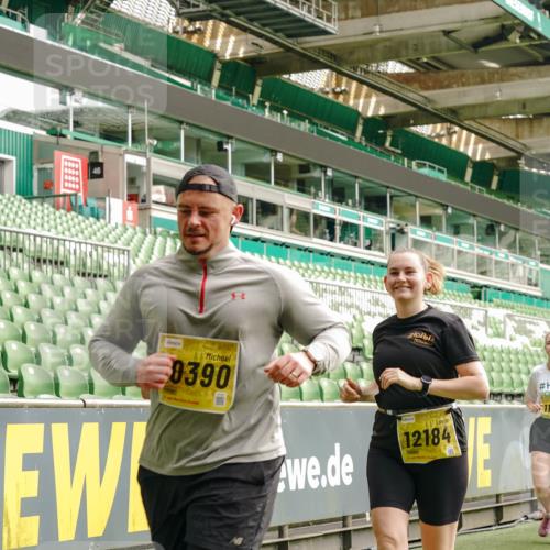 13.09.2026 - 21. swb-Marathon Bremen Michael Burmester http://msf.ph/oto/10476193 13.09.2026 10:39:12 Laufen im Stadion 10135, 10138, 10139, 10168, 10188, 10190, 10204, 10205, 10217, 10229, 10234, 10238, 10259, 10260, 10279, 10280, 10305, 10314, 10360, 10363, 10364, 10370, 10375, 10376, 10378, 10404, 10432, 10457, 10465, 10469, 10484, 10493, 10501, 10505, 10510, 10511, 10526, 10556, 10576, 10580, 10595, 10609, 10616, 10619, 10630, 10645, 10654, 10660, 10661, 10662, 10664, 10681, 10682, 10686, 10695, 10697, 10712, 10737, 10743, 10802, 10823 meine-sportfotos.de