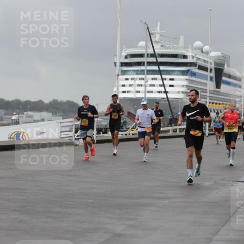 13.09.2026 - Kiel Lauf Andreas Tolksdorf http://msf.ph/oto/10476215 13.09.2026 11:48:52 Kiellinie 4 meine-sportfotos.de