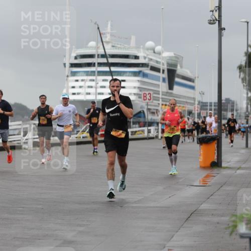 13.09.2026 - Kiel Lauf Andreas Tolksdorf http://msf.ph/oto/10476243 13.09.2026 11:48:53 Kiellinie 3 meine-sportfotos.de