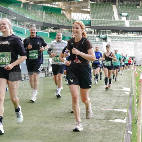 13.09.2026 - 21. swb-Marathon Bremen Michael Burmester http://msf.ph/oto/10476252 13.09.2026 13:16:54 Laufen im Stadion 134, 143, 153, 231, 267, 271, 449, 588, 598, 612, 653, 990, 1057, 1185, 1312, 1424, 1425, 1465, 1539, 1790, 1813, 1825, 1874, 1987, 2013, 2067, 2096, 2218, 2259, 2351, 2363, 2381, 2386, 2389, 2419, 2468, 2532, 2550, 2562, 2579, 2586, 2601, 2655, 2664, 2678, 2698, 2778, 2797, 2799, 2821, 2846, 2874, 2974, 2984, 2996, 3001, 3075, 3104, 3133, 3165, 3180, 3195, 3213, 3237, 3265, 3314, 3331, 3337, 3366, 3382, 3387, 3421, 3431, 3479, 3486, 3501, 3506, 3512 meine-sportfotos.de