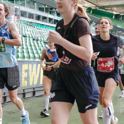 13.09.2026 - 21. swb-Marathon Bremen Michael Burmester http://msf.ph/oto/10476287 13.09.2026 13:16:55 Laufen im Stadion 134, 143, 153, 231, 267, 271, 449, 588, 598, 612, 653, 990, 1057, 1185, 1312, 1424, 1425, 1465, 1539, 1790, 1813, 1825, 1874, 1987, 2013, 2067, 2096, 2218, 2259, 2351, 2363, 2381, 2386, 2389, 2419, 2468, 2532, 2550, 2562, 2579, 2586, 2601, 2655, 2664, 2678, 2698, 2778, 2797, 2799, 2821, 2846, 2874, 2974, 2984, 2996, 3001, 3075, 3104, 3133, 3165, 3180, 3195, 3213, 3237, 3265, 3314, 3331, 3337, 3366, 3382, 3387, 3421, 3431, 3479, 3486, 3501, 3506, 3512, 3548 meine-sportfotos.de