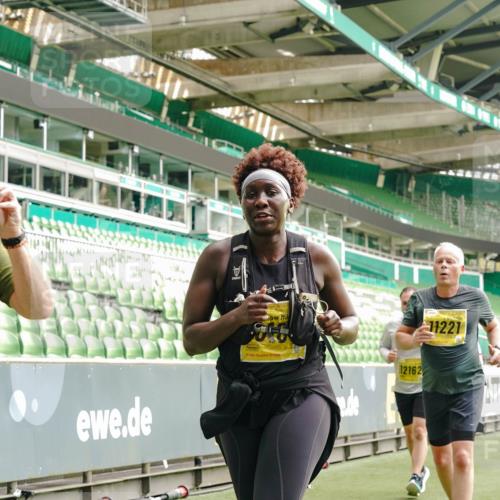 13.09.2026 - 21. swb-Marathon Bremen Michael Burmester http://msf.ph/oto/10476359 13.09.2026 10:39:16 Laufen im Stadion 10135, 10138, 10139, 10168, 10188, 10190, 10204, 10205, 10217, 10229, 10234, 10238, 10259, 10260, 10279, 10280, 10305, 10314, 10360, 10363, 10364, 10370, 10375, 10376, 10378, 10386, 10404, 10432, 10457, 10465, 10469, 10484, 10493, 10501, 10505, 10510, 10511, 10526, 10556, 10576, 10580, 10595, 10599, 10609, 10616, 10619, 10630, 10645, 10653, 10654, 10660, 10661, 10662, 10664, 10681, 10682, 10686, 10695, 10697, 10712, 10737, 10743, 10802, 10823 meine-sportfotos.de