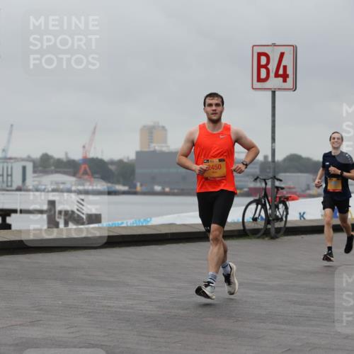13.09.2026 - Kiel Lauf Andreas Tolksdorf http://msf.ph/oto/10476369 13.09.2026 11:49:12 Kiellinie 4, 16, 2450, 1118 meine-sportfotos.de