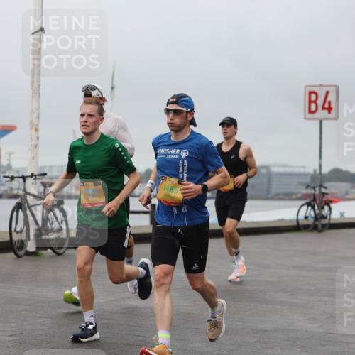 13.09.2026 - Kiel Lauf Andreas Tolksdorf http://msf.ph/oto/10476430 13.09.2026 11:49:16 Kiellinie 73, 9, 39, 98, 1465, 4 meine-sportfotos.de