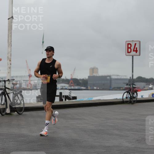 13.09.2026 - Kiel Lauf Andreas Tolksdorf http://msf.ph/oto/10476439 13.09.2026 11:49:17 Kiellinie 185, 3, 9, 5, 4, 3859 meine-sportfotos.de