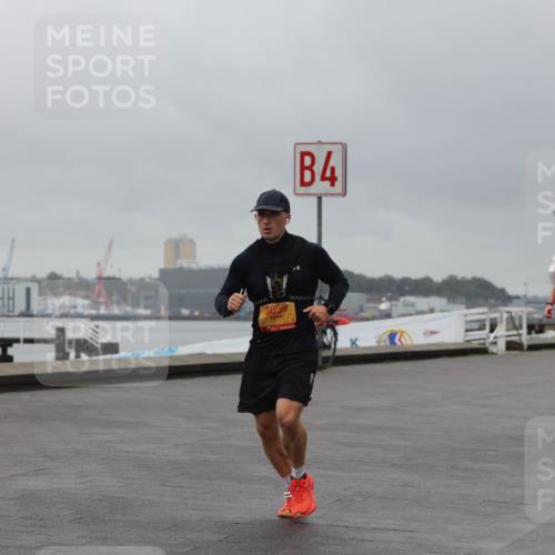 13.09.2026 - Kiel Lauf Andreas Tolksdorf http://msf.ph/oto/10476450 13.09.2026 11:49:18 Kiellinie 3859, 4 meine-sportfotos.de