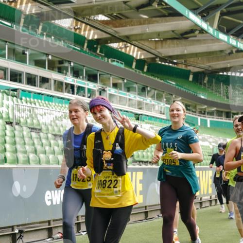 13.09.2026 - 21. swb-Marathon Bremen Michael Burmester http://msf.ph/oto/10476536 13.09.2026 10:39:24 Laufen im Stadion 10135, 10138, 10139, 10156, 10168, 10188, 10190, 10204, 10205, 10217, 10229, 10234, 10238, 10259, 10260, 10279, 10280, 10305, 10314, 10360, 10363, 10364, 10378, 10386, 10404, 10457, 10465, 10469, 10484, 10493, 10501, 10505, 10510, 10511, 10526, 10556, 10570, 10576, 10580, 10595, 10599, 10609, 10616, 10619, 10630, 10645, 10653, 10660, 10661, 10662, 10664, 10681, 10682, 10686, 10695, 10696, 10697, 10712, 10737, 10743, 10751, 10802, 10823 meine-sportfotos.de