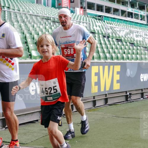 13.09.2026 - 21. swb-Marathon Bremen Michael Burmester http://msf.ph/oto/10476551 13.09.2026 13:17:02 Laufen im Stadion 134, 143, 153, 231, 267, 271, 311, 449, 588, 598, 612, 653, 990, 1057, 1185, 1312, 1424, 1425, 1465, 1539, 1790, 1813, 1825, 1874, 1987, 2013, 2067, 2096, 2218, 2259, 2351, 2363, 2381, 2389, 2419, 2468, 2532, 2550, 2562, 2579, 2586, 2601, 2647, 2655, 2664, 2678, 2698, 2778, 2797, 2799, 2821, 2846, 2974, 2984, 2996, 3001, 3075, 3104, 3133, 3165, 3180, 3195, 3213, 3237, 3314, 3331, 3337, 3366, 3382, 3387, 3421, 3431, 3479, 3486, 3501, 3506, 3512, 3548 meine-sportfotos.de