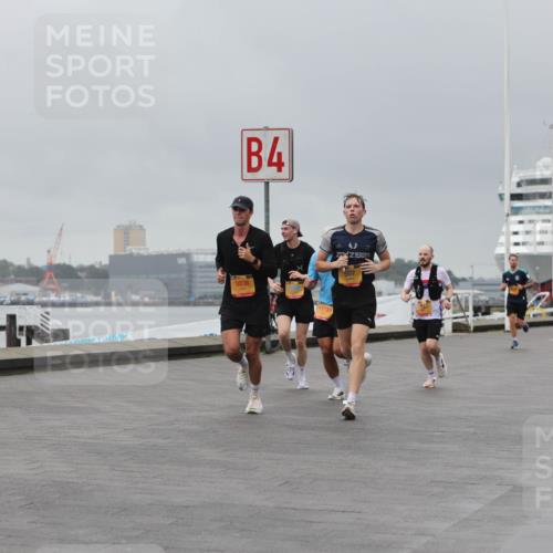 13.09.2026 - Kiel Lauf Andreas Tolksdorf http://msf.ph/oto/10476612 13.09.2026 11:49:37 Kiellinie 4, 9836, 11109, 507, 3 meine-sportfotos.de