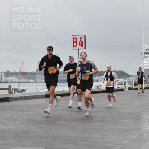 13.09.2026 - Kiel Lauf Andreas Tolksdorf http://msf.ph/oto/10476630 13.09.2026 11:49:37 Kiellinie 4 meine-sportfotos.de