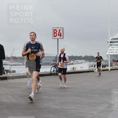 13.09.2026 - Kiel Lauf Andreas Tolksdorf http://msf.ph/oto/10476648 13.09.2026 11:49:38 Kiellinie 9836, 507, 4, 3 meine-sportfotos.de