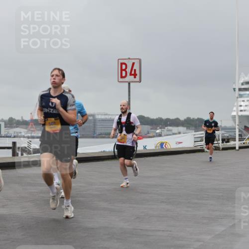 13.09.2026 - Kiel Lauf Andreas Tolksdorf http://msf.ph/oto/10476653 13.09.2026 11:49:38 Kiellinie 4 meine-sportfotos.de