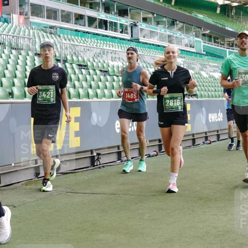 13.09.2026 - 21. swb-Marathon Bremen Michael Burmester http://msf.ph/oto/10476724 13.09.2026 13:17:08 Laufen im Stadion 134, 143, 153, 231, 267, 271, 311, 449, 588, 598, 612, 653, 990, 1057, 1185, 1312, 1424, 1425, 1465, 1539, 1790, 1813, 1825, 1987, 2013, 2067, 2096, 2218, 2259, 2351, 2363, 2381, 2389, 2419, 2468, 2532, 2550, 2562, 2579, 2586, 2601, 2647, 2655, 2664, 2678, 2698, 2778, 2797, 2799, 2821, 2846, 2974, 2984, 2996, 3001, 3104, 3133, 3180, 3195, 3213, 3237, 3314, 3331, 3337, 3366, 3387, 3421, 3431, 3479, 3486, 3501, 3506, 3512, 3548 meine-sportfotos.de