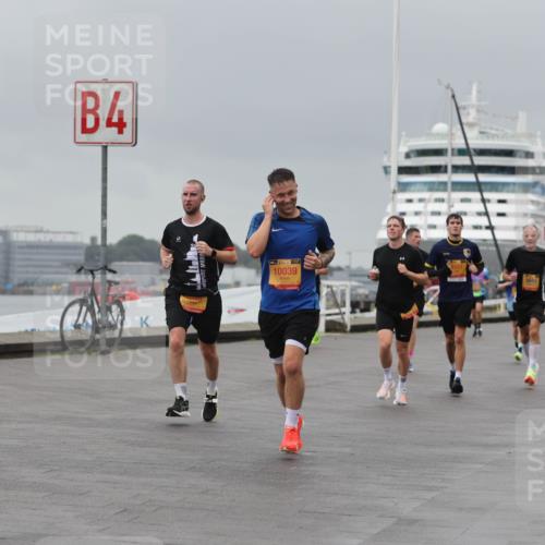 13.09.2026 - Kiel Lauf Andreas Tolksdorf http://msf.ph/oto/10476752 13.09.2026 11:49:45 Kiellinie 4, 10039, 8157, 3 meine-sportfotos.de