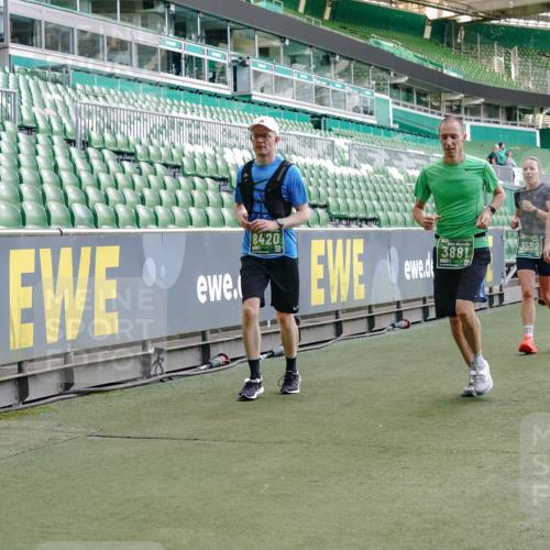 13.09.2026 - 21. swb-Marathon Bremen Michael Burmester http://msf.ph/oto/10476813 13.09.2026 13:17:10 Laufen im Stadion 134, 153, 231, 267, 271, 311, 449, 588, 598, 612, 653, 990, 1057, 1185, 1312, 1424, 1425, 1465, 1539, 1790, 1813, 1825, 1987, 2013, 2067, 2096, 2218, 2259, 2351, 2363, 2381, 2389, 2419, 2468, 2532, 2550, 2562, 2579, 2586, 2601, 2647, 2655, 2664, 2678, 2698, 2778, 2797, 2799, 2821, 2846, 2974, 2984, 2996, 3001, 3104, 3133, 3180, 3195, 3213, 3237, 3314, 3331, 3337, 3366, 3387, 3421, 3431, 3479, 3486, 3501, 3506, 3512, 3548, 3654 meine-sportfotos.de