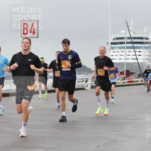 13.09.2026 - Kiel Lauf Andreas Tolksdorf http://msf.ph/oto/10476819 13.09.2026 11:49:49 Kiellinie 7189, 4, 309, 5845, 6630, 3 meine-sportfotos.de