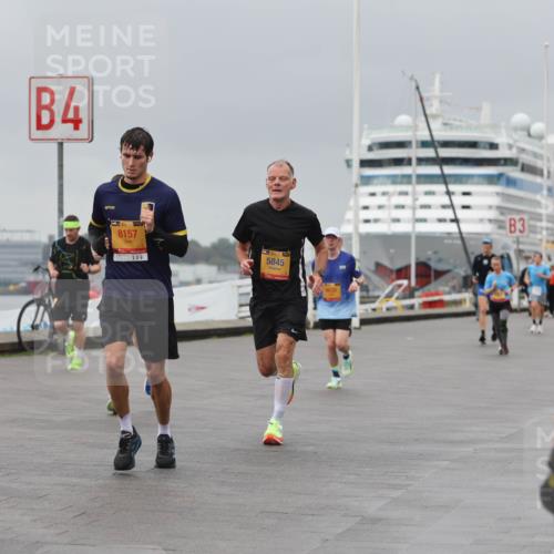 13.09.2026 - Kiel Lauf Andreas Tolksdorf http://msf.ph/oto/10476832 13.09.2026 11:49:49 Kiellinie 4, 39, 8157, 900, 5845, 3 meine-sportfotos.de