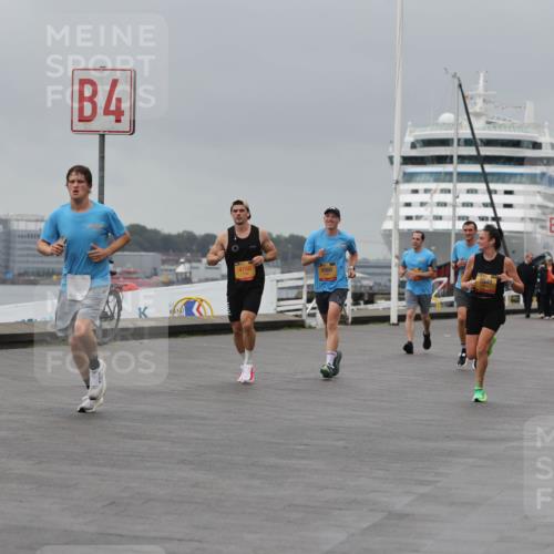 13.09.2026 - Kiel Lauf Andreas Tolksdorf http://msf.ph/oto/10476939 13.09.2026 11:50:01 Kiellinie 4, 4750, 4960, 7048, 3 meine-sportfotos.de