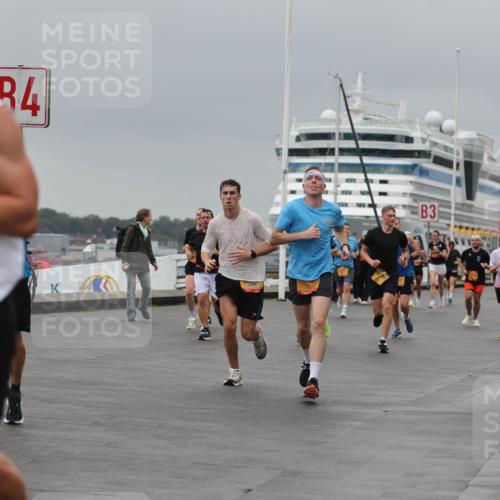 13.09.2026 - Kiel Lauf Andreas Tolksdorf http://msf.ph/oto/10477257 13.09.2026 11:50:20 Kiellinie 4, 3 meine-sportfotos.de