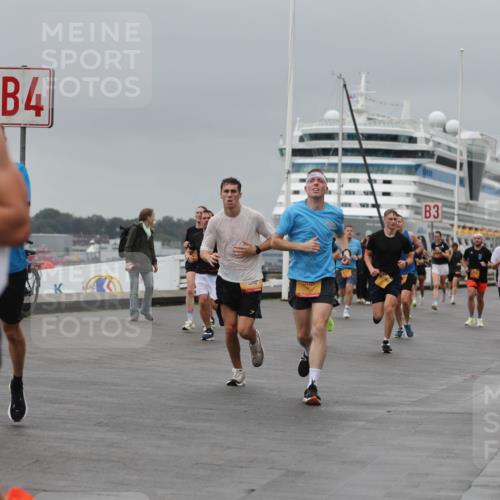 13.09.2026 - Kiel Lauf Andreas Tolksdorf http://msf.ph/oto/10477260 13.09.2026 11:50:20 Kiellinie 4, 3 meine-sportfotos.de