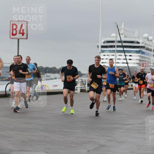 13.09.2026 - Kiel Lauf Andreas Tolksdorf http://msf.ph/oto/10477316 13.09.2026 11:50:22 Kiellinie 4, 1077, 12769, 3 meine-sportfotos.de