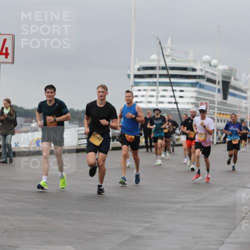 13.09.2026 - Kiel Lauf Andreas Tolksdorf http://msf.ph/oto/10477329 13.09.2026 11:50:23 Kiellinie 4, 1077, 12769 meine-sportfotos.de