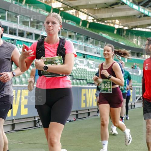 13.09.2026 - 21. swb-Marathon Bremen Michael Burmester http://msf.ph/oto/10477346 13.09.2026 13:17:25 Laufen im Stadion 134, 153, 231, 267, 271, 311, 404, 449, 588, 732, 753, 837, 990, 1057, 1185, 1312, 1424, 1425, 1465, 1539, 1790, 1813, 1825, 1844, 1868, 1987, 2056, 2067, 2096, 2259, 2351, 2357, 2358, 2363, 2381, 2389, 2419, 2532, 2550, 2562, 2579, 2586, 2601, 2647, 2655, 2664, 2698, 2778, 2797, 2799, 2821, 2846, 2849, 2880, 2893, 2974, 2984, 2996, 3104, 3133, 3146, 3180, 3195, 3210, 3213, 3314, 3331, 3337, 3366, 3387, 3421, 3431, 3476, 3479, 3501, 3506, 3537, 3548, 3633, 3654 meine-sportfotos.de