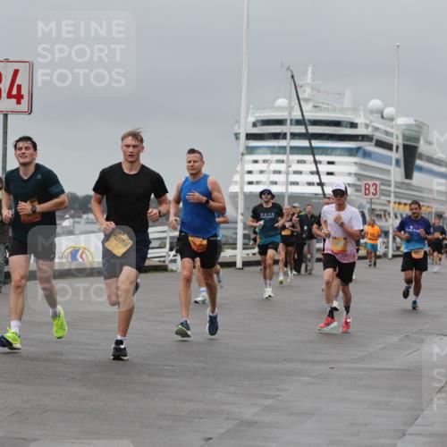 13.09.2026 - Kiel Lauf Andreas Tolksdorf http://msf.ph/oto/10477362 13.09.2026 11:50:24 Kiellinie 1077, 4, 12769, 3 meine-sportfotos.de
