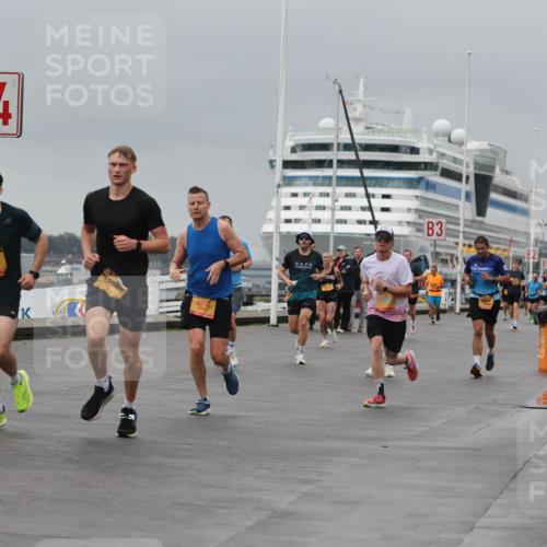 13.09.2026 - Kiel Lauf Andreas Tolksdorf http://msf.ph/oto/10477369 13.09.2026 11:50:24 Kiellinie 4, 1657, 4818, 3 meine-sportfotos.de