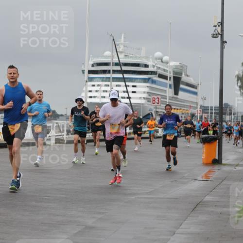 13.09.2026 - Kiel Lauf Andreas Tolksdorf http://msf.ph/oto/10477387 13.09.2026 11:50:25 Kiellinie 38, 8454 meine-sportfotos.de