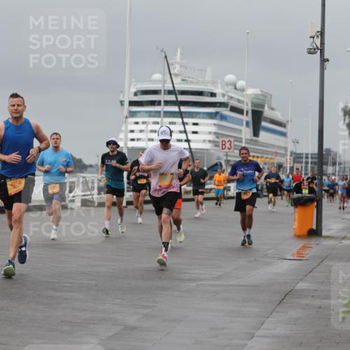 13.09.2026 - Kiel Lauf Andreas Tolksdorf http://msf.ph/oto/10477389 13.09.2026 11:50:25 Kiellinie 12759, 4818, 3 meine-sportfotos.de